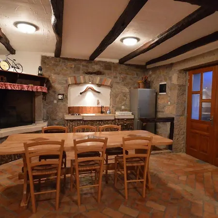 Anelia Holiday home Roc