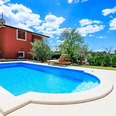 Anelia Holiday home Roc